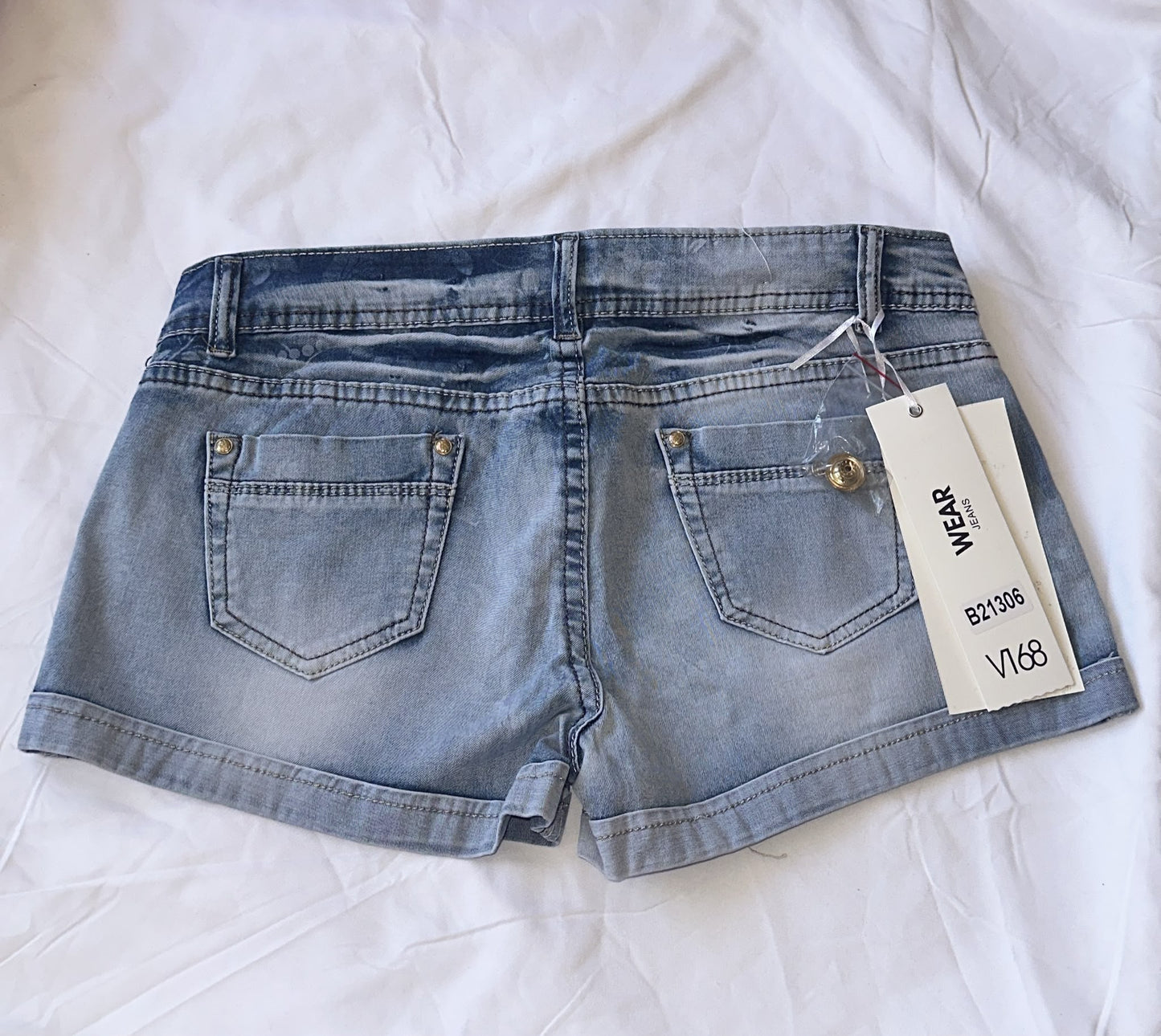 Pantalón corto vaquero azul claro