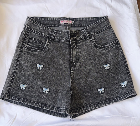 Pantalón corto vaquero gris con lazos