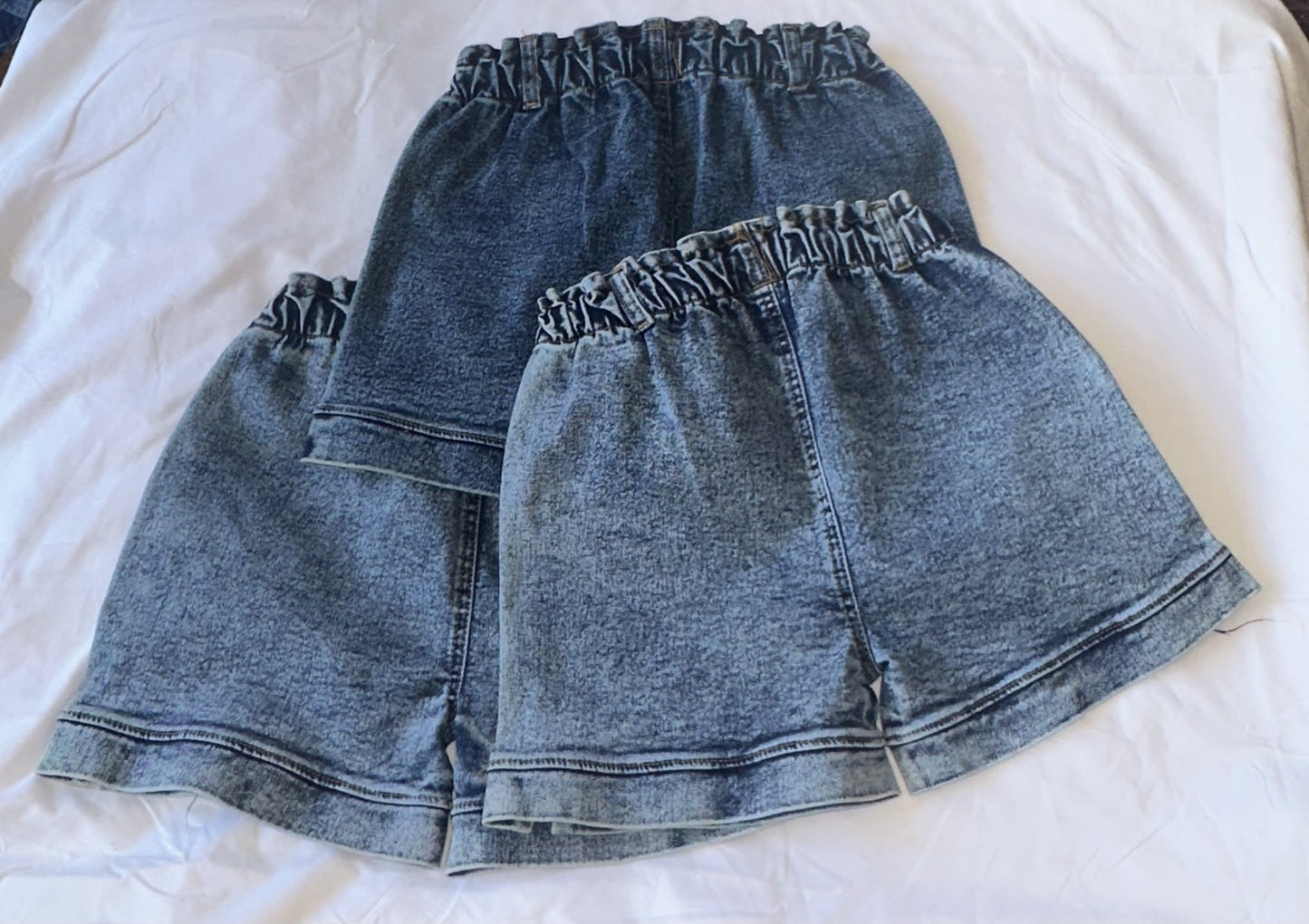 Short Vaquero Infantil con Bordado